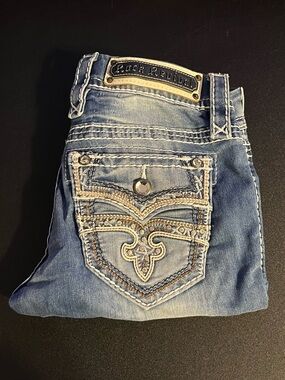 Rock Revival Women's Light Blue Embroidered Pocket Capri Jeans